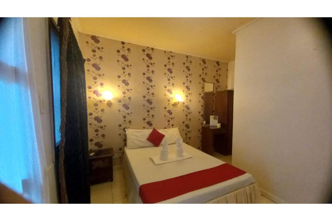 Oyo 934 Bea'S Garden Inn Tiniguiban Kültér fotó